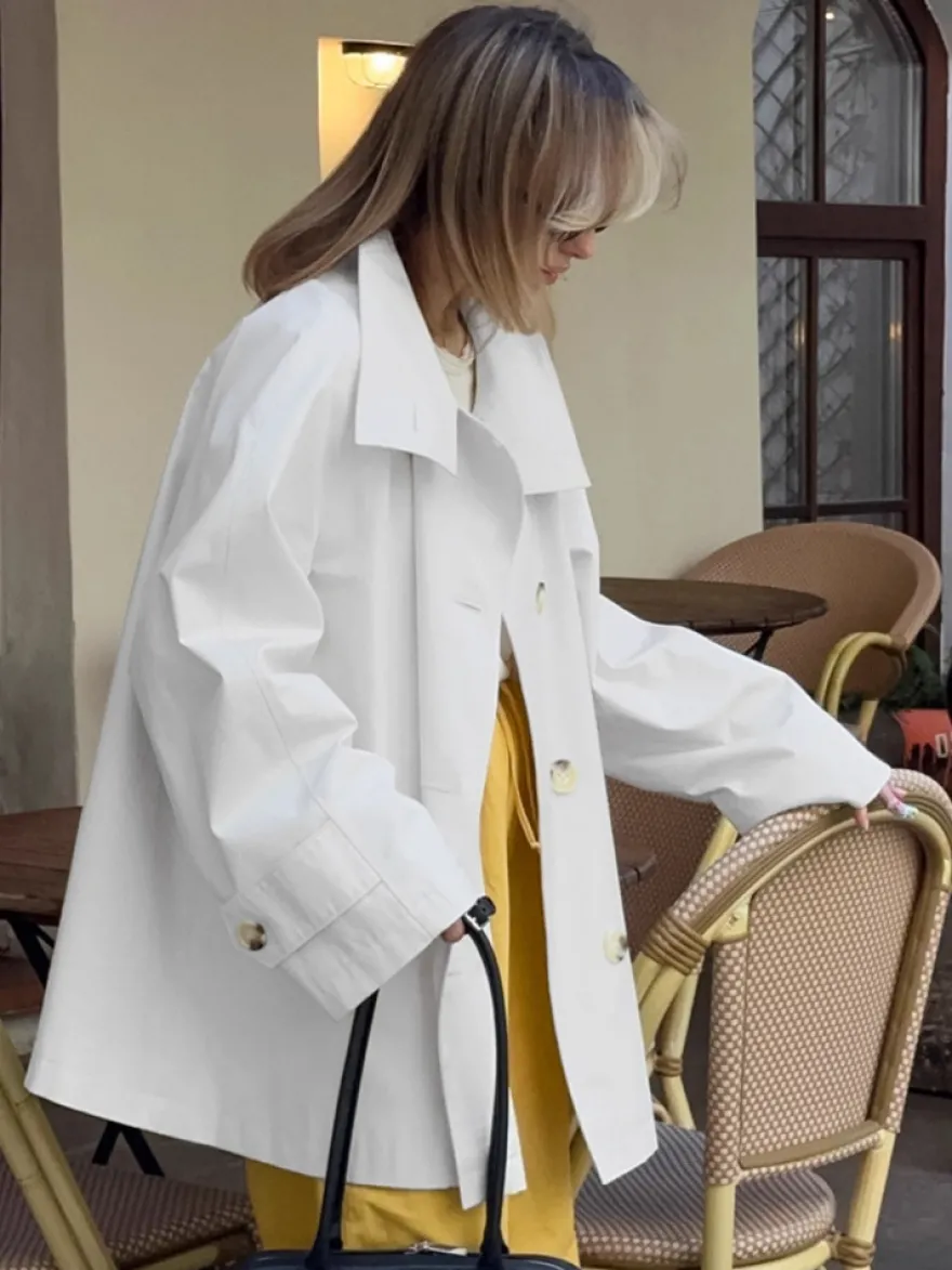 Trench-coat femme en mélange de coton - Coupe oversize minimaliste à double boutonnage et manches larges - Collection printemps-été 2026