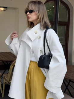 Trench-coat femme en mélange de coton - Coupe oversize minimaliste à double boutonnage et manches larges - Collection printemps-été 2026