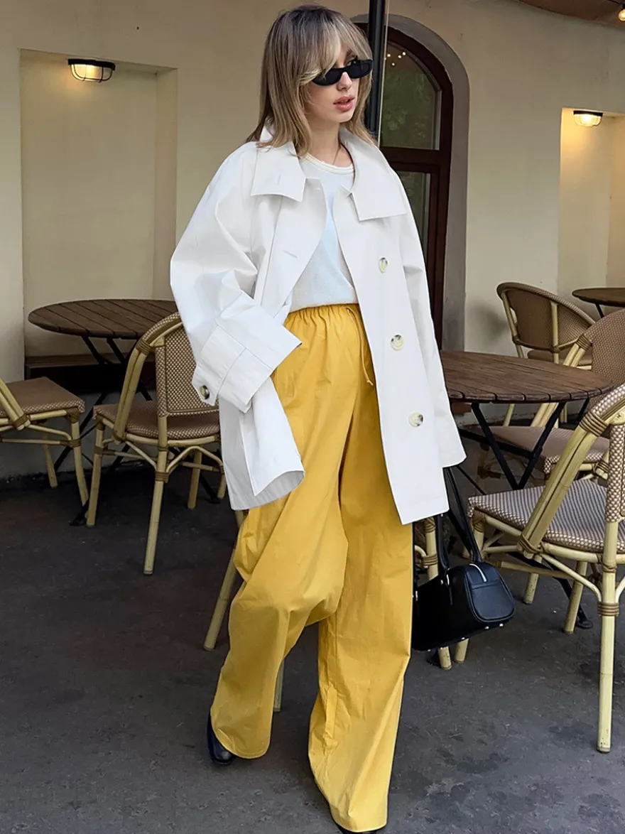 Trench-coat femme en mélange de coton - Coupe oversize minimaliste à double boutonnage et manches larges - Collection printemps-été 2026