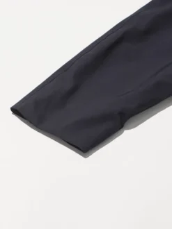 Trench-coat mi-long ample à col montant pour femme manches longues et bouton unique style décontracté
