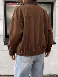 Veste cargo courte vintage à col contrastant épaules tombantes et ourlet élastique