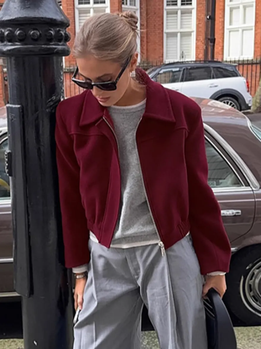 Veste courte bordeaux pour femme - Col rabattu chic fermeture éclair ourlet élastique - Collection streetwear décontractée printemps 2026