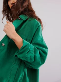 Veste en jean oversize pour femme - Délavage moyen coupe boyfriend fentes latérales - Style trucker - Collection printemps 2026