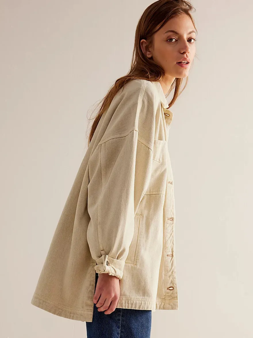 Veste en jean oversize pour femme - Délavage moyen coupe boyfriend fentes latérales - Style trucker - Collection printemps 2026