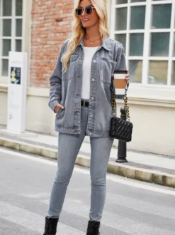 Veste en jean oversize vintage pour femme - Coupe ample revers et boutons - Style trucker - Collection printemps-été 2026