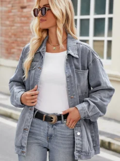 Veste en jean oversize vintage pour femme - Coupe ample revers et boutons - Style trucker - Collection printemps-été 2026
