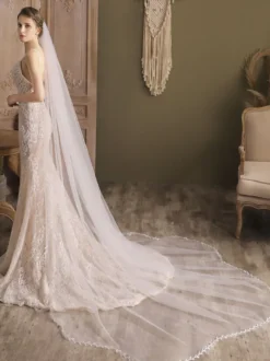 Voiles de mariage ivoire à un niveau tulle bord fini cascade long voile de mariée