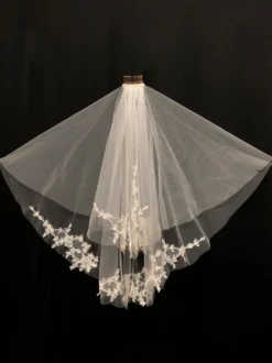 Voiles de mariée en tulle Voiles de mariée en dentelle à deux niveaux